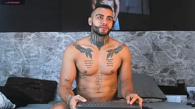 Danny Willson online show from October 25, 2025, 2:02 pm