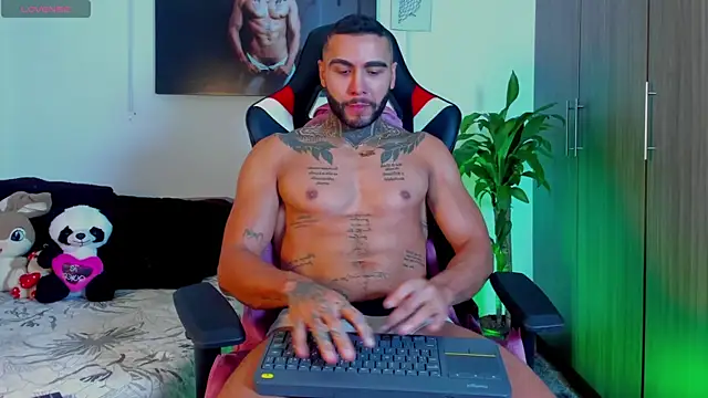 Danny Willson online show from April 18, 2026, 12:53 pm