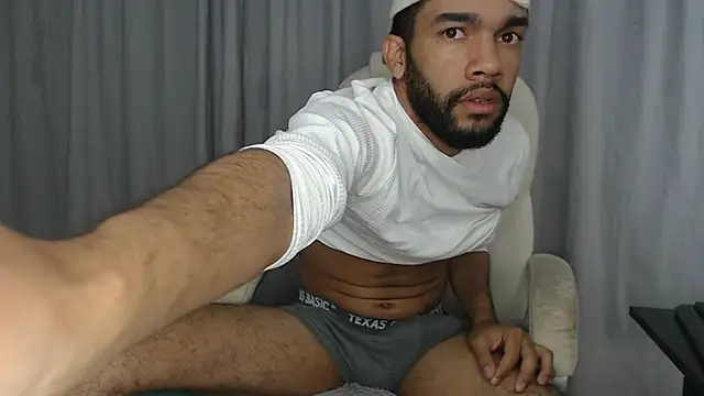 andresnoir  online show from October 21, 2025, 2:18 pm