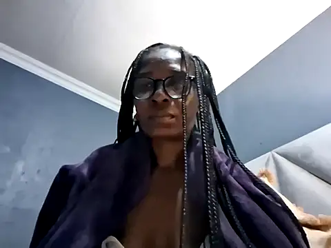 NaughtyCouga online show from June 10, 2026, 4:23 am