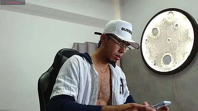 Rurik Jones online show from October 23, 2025, 11:31 am