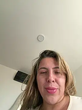 camila vanucci- online show from January 18, 2026, 9:51 pm