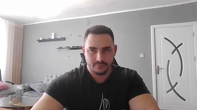 Snapshot of mastermute chatting on December 17, 2025, 11:05 am mastermute online show from December 17, 2025, 11:05 am