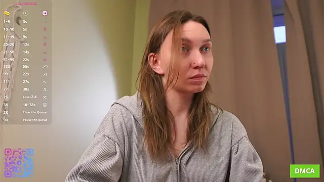 JohnetteConstine online show from November 14, 2025, 5:06 am