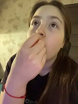 Charming hamster  online show from January 5, 2026, 7:39 pm