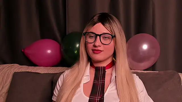 ShyBunny1 online show from October 21, 2025, 7:36 pm