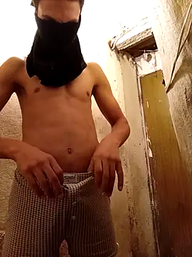 latarak321 online show from October 18, 2025, 5:35 pm