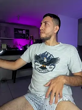 Snapshot of Alessfuck_friends chatting on October 7, 2025, 5:15 am Alessfuck friends online show from October 7, 2025, 5:15 am