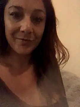 Snapshot of AmeliaAnale8 chatting on October 7, 2025, 12:08 am AmeliaAnale8 online show from October 7, 2025, 12:08 am