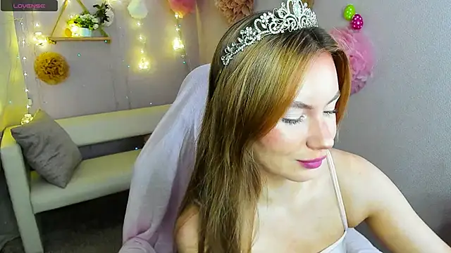 Snapshot of _BellaClark chatting on June 6, 2026, 8:35 pm BellaClark online show from June 6, 2026, 8:35 pm