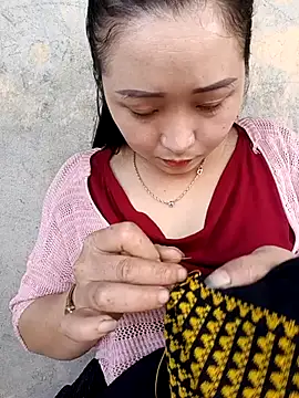 miemie-xx online show from October 18, 2025, 2:03 am