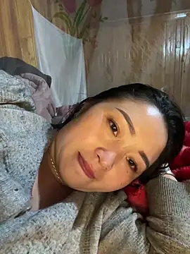 miemie-xx online show from November 3, 2025, 3:13 pm