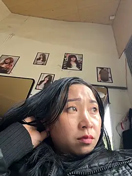 miemie-xx online show from November 4, 2025, 9:30 am