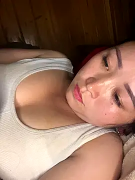 miemie-xx online show from November 12, 2025, 1:44 pm