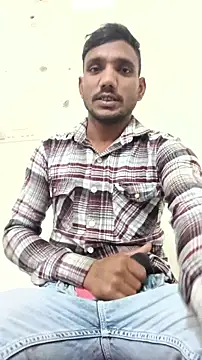 Snapshot of BiggerDickGuy chatting on February 2, 2026, 6:12 am BiggerDickGuy online show from February 2, 2026, 6:12 am