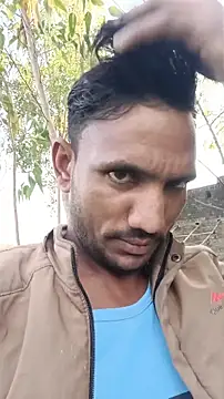 Snapshot of BiggerDickGuy chatting on February 10, 2026, 11:03 am BiggerDickGuy online show from February 10, 2026, 11:03 am