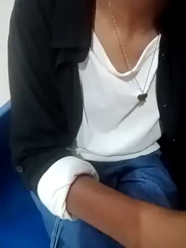 Mahi677 online show from November 16, 2025, 3:56 am