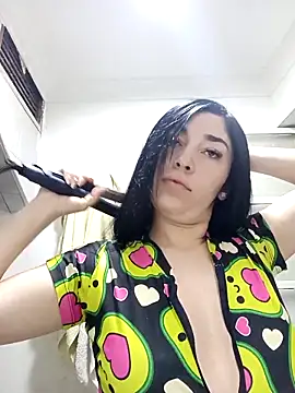 AbbyLewiis online show from November 26, 2025, 9:43 am