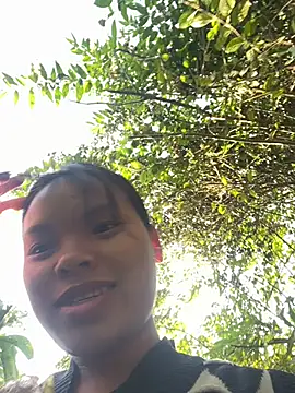 hello-cute online show from November 27, 2025, 1:07 am