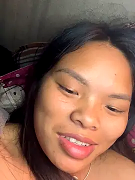 hello-cute online show from December 2, 2025, 3:18 pm