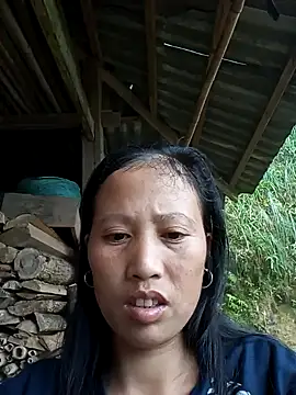 jerry-xx online show from November 12, 2025, 5:19 am