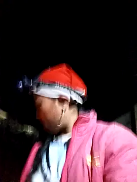 jerry-xx online show from December 14, 2025, 12:54 pm