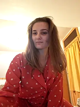 Nika aa online show from October 8, 2025, 6:49 pm