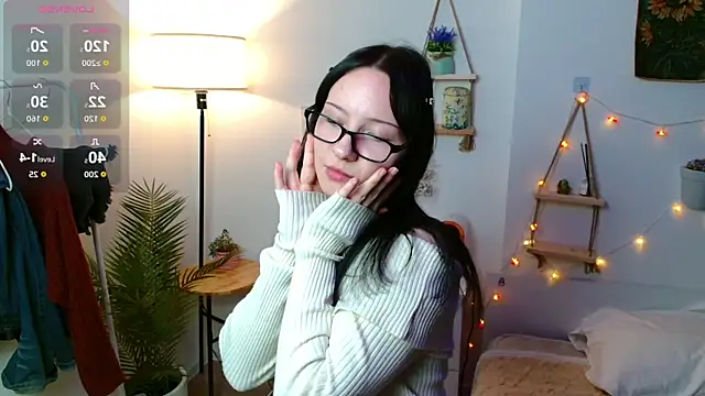 Snapshot of Kira2Kiss chatting on November 9, 2025, 7:45 pm Kira2Kiss online show from November 9, 2025, 7:45 pm