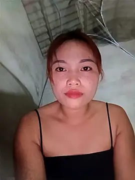 Snapshot of Rabbit-small chatting on October 29, 2025, 1:46 pm Rabbit-small online show from October 29, 2025, 1:46 pm