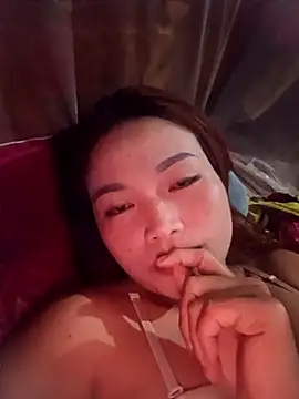 Snapshot of Rabbit-small chatting on November 17, 2025, 1:06 pm Rabbit-small online show from November 17, 2025, 1:06 pm