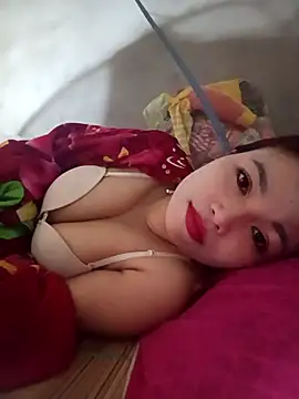 Snapshot of Rabbit-small chatting on November 18, 2025, 1:11 am Rabbit-small online show from November 18, 2025, 1:11 am