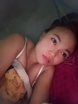 Snapshot of Rabbit-small chatting on December 22, 2025, 9:12 pm Rabbit-small online show from December 22, 2025, 9:12 pm