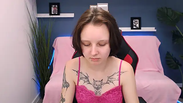 PeachyDream  online show from October 12, 2025, 6:12 am