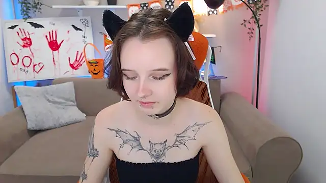 PeachyDream  online show from October 16, 2025, 6:14 am