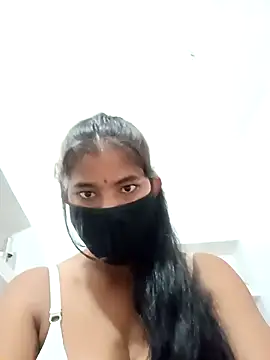 Hot radhaji online show from October 16, 2025, 7:42 am