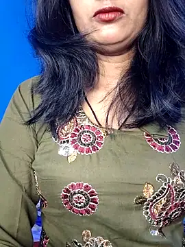 Snapshot of Janu-hasena chatting on March 4, 2026, 1:06 pm Janu-hasena online show from March 4, 2026, 1:06 pm