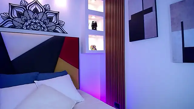 Emo Boy  online show from February 21, 2026, 8:21 pm