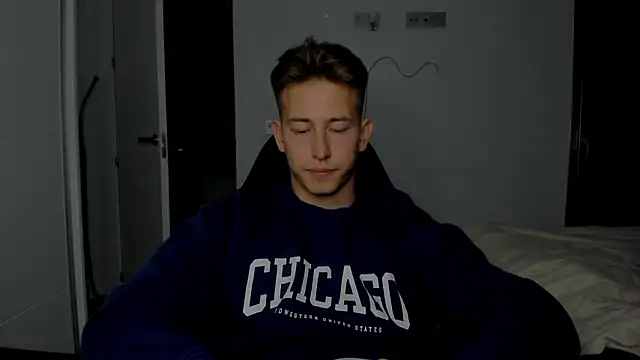 find0m master online show from March 3, 2026, 11:32 pm