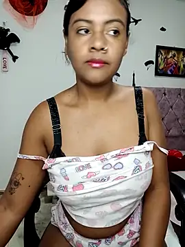 vannesitha25 online show from November 26, 2025, 2:51 pm