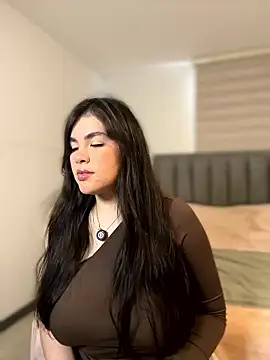 Isabella LaRue online show from January 11, 2026, 7:08 pm