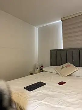 Isabella LaRue online show from January 31, 2026, 8:40 pm