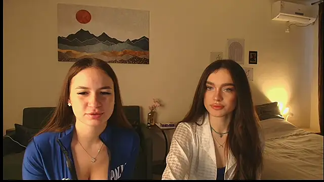 MayaGlow online show from January 12, 2026, 6:07 am