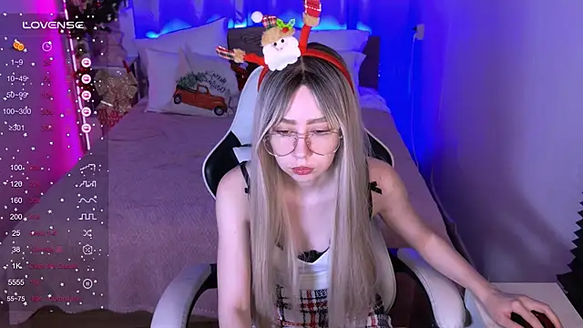 sofiisun online show from December 23, 2025, 1:58 am