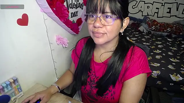 Miss  kendra  online show from May 15, 2026, 11:28 am