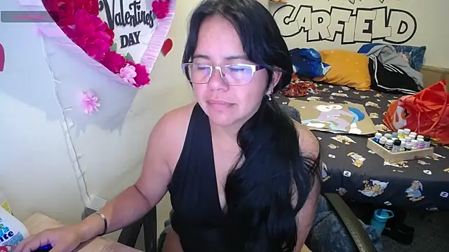 Miss  kendra  online show from June 10, 2026, 11:31 am