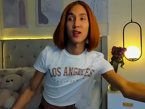 Chloe Celeste online show from October 29, 2025, 6:15 am