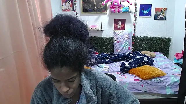 Snapshot of thianahorny chatting on June 5, 2026, 1:17 pm thianahorny online show from June 5, 2026, 1:17 pm