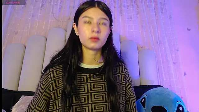 SweetRenata  online show from February 7, 2026, 12:53 pm