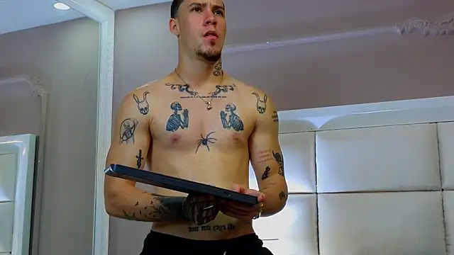 Snapshot of JacobRhude_ chatting on October 21, 2025, 1:23 pm JacobRhude  online show from October 21, 2025, 1:23 pm