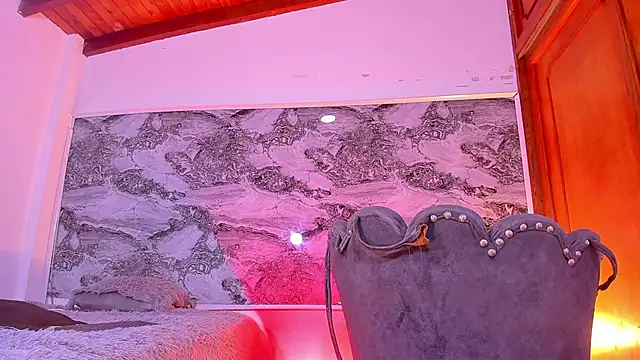 Ethan thouse online show from December 17, 2025, 8:15 pm